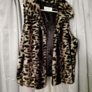Calvin Klein faux fur vest - XL